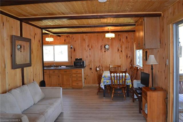 1452 Leggat Lake Road, House detached with 4 bedrooms, 1 bathrooms and 4 parking in Central Frontenac ON | Image 9