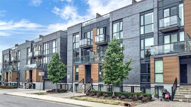 th803 - 370 Wallace Ave, Townhouse with 2 bedrooms, 2 bathrooms and 1 parking in Toronto ON | Image 12