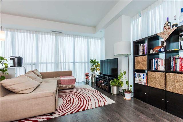 2307 - 11 Bogert Ave, Condo with 2 bedrooms, 2 bathrooms and 1 parking in Toronto ON | Image 7