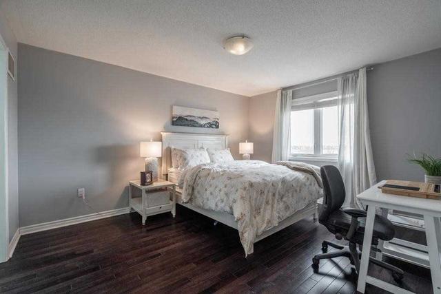 624 Laking Terr, House attached with 3 bedrooms, 3 bathrooms and 2 parking in Milton ON | Image 14