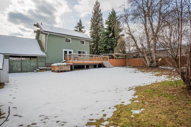421 104th Street, House detached with 3 bedrooms, 3 bathrooms and null parking in Castlegar BC | Image 5