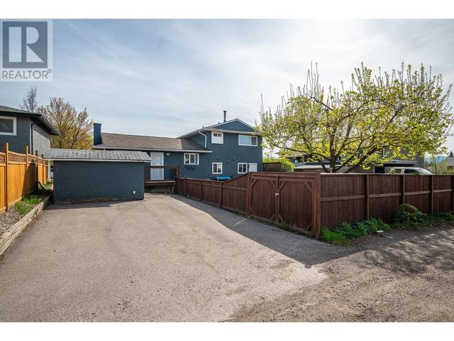 1209 36 Avenue, House detached with 3 bedrooms, 2 bathrooms and 2 parking in Vernon BC | Image 26