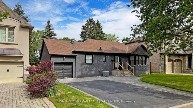 54 Cotswold Cres, House detached with 3 bedrooms, 2 bathrooms and 5 parking in Toronto ON | Image 36