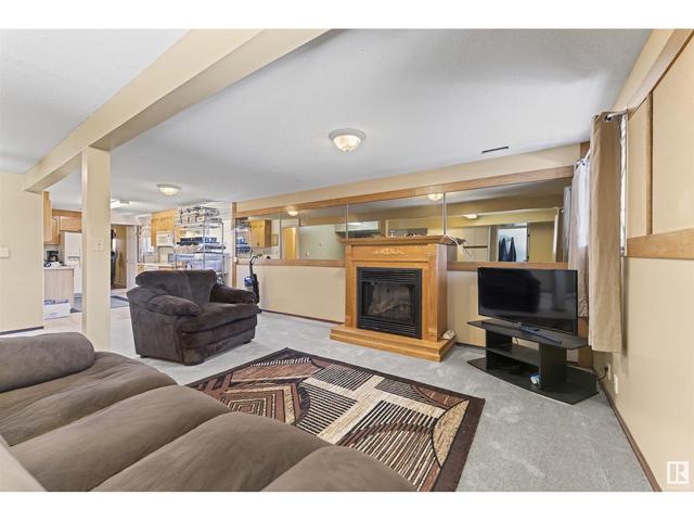 26 Louisbourg Pl, House detached with 4 bedrooms, 3 bathrooms and 6 parking in St. Albert AB | Image 36