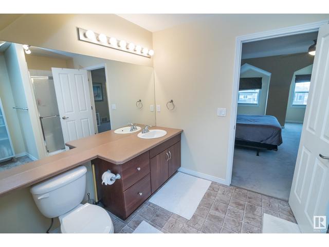 4467 Mccrae Av Nw, House attached with 3 bedrooms, 2 bathrooms and null parking in Edmonton AB | Image 20