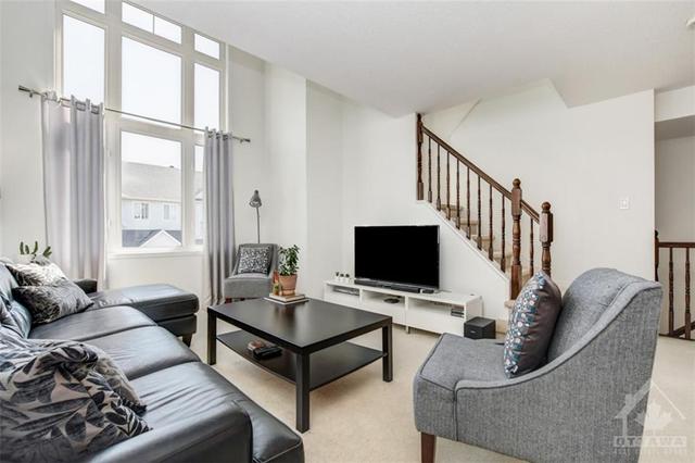 305 Galston Private, House attached with 2 bedrooms, 2 bathrooms and 1 parking in Ottawa ON | Image 2