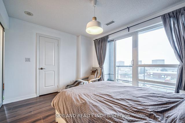 306 - 30 Heron's Hill Way, Condo with 2 bedrooms, 2 bathrooms and 1 parking in Toronto ON | Image 13