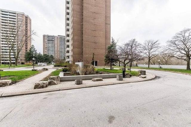 402 - 270 Scarlett Rd, Condo with 2 bedrooms, 1 bathrooms and 1 parking in Toronto ON | Image 21