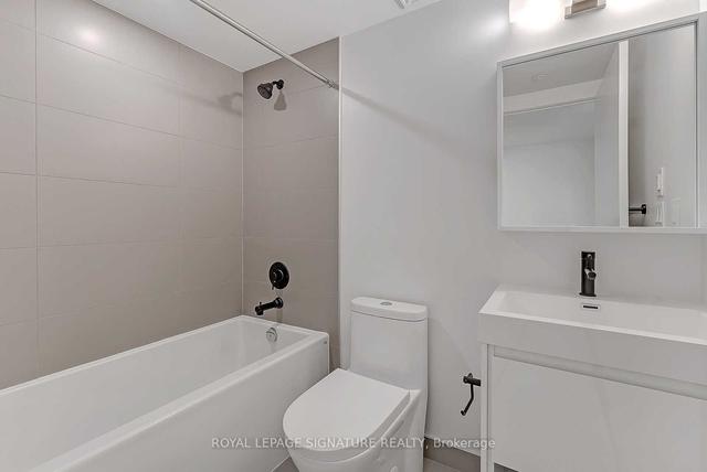 1008 - 2 Augusta Ave, Condo with 1 bedrooms, 2 bathrooms and 0 parking in Toronto ON | Image 9