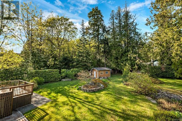 1900 Barrett Dr, House detached with 4 bedrooms, 2 bathrooms and 5 parking in North Saanich BC | Image 4