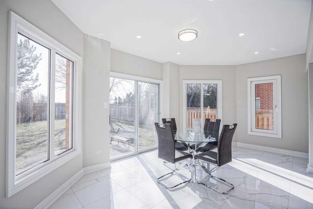 3200 Galbraith Dr, House detached with 4 bedrooms, 5 bathrooms and 4 parking in Mississauga ON | Image 2