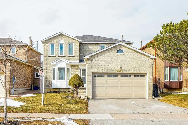 1568 Greenmount St, House detached with 4 bedrooms, 3 bathrooms and 4 parking in Pickering ON | Image 1