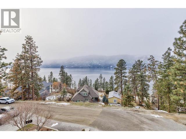10569 Okanagan Centre Road W, House detached with 5 bedrooms, 2 bathrooms and 6 parking in Lake Country BC | Image 34