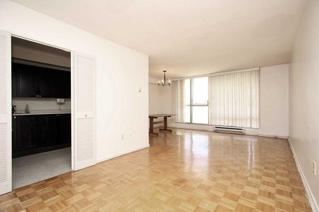 212 - 5 Massey Sq, Condo with 2 bedrooms, 1 bathrooms and 0 parking in Toronto ON | Image 12
