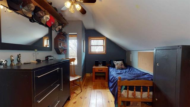 8599 Concession Rd 6, Home with 3 bedrooms, 3 bathrooms and 11 parking in Mapleton ON | Image 16
