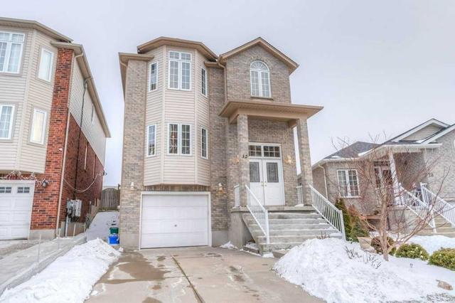 32 Lena Cres, House detached with 3 bedrooms, 4 bathrooms and 3 parking in Cambridge ON | Card Image