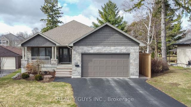 689 Spillsbury Dr, House detached with 2 bedrooms, 3 bathrooms and 7 parking in Peterborough ON | Image 23