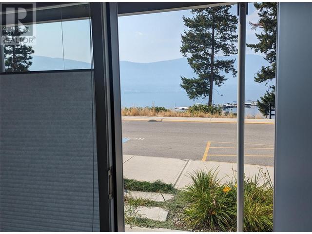 104 - 3398 Mckinley Beach Lane, House attached with 2 bedrooms, 2 bathrooms and 1 parking in Kelowna BC | Image 6
