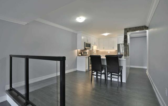 210 - 1359 White Oaks Blvd, Condo with 3 bedrooms, 2 bathrooms and 1 parking in Oakville ON | Image 33
