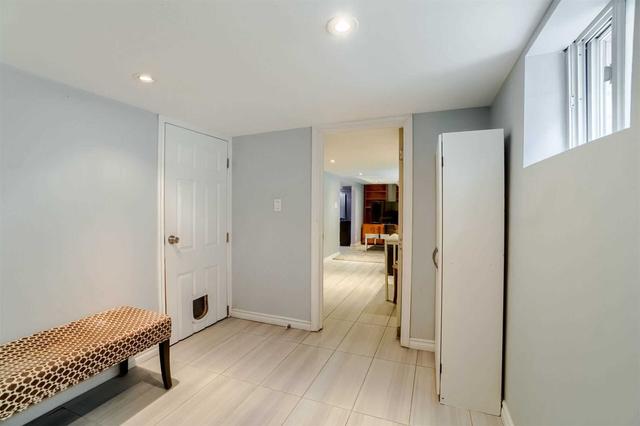m8v3k5 - 69 Seventeenth St, House detached with 2 bedrooms, 2 bathrooms and 2 parking in Toronto ON | Image 9