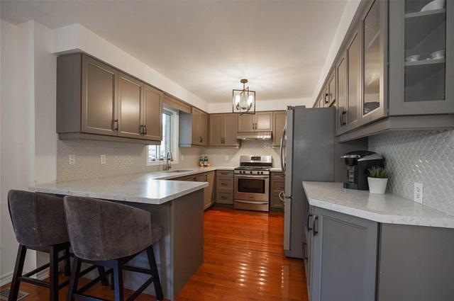 55 Kelsey Cres, House detached with 4 bedrooms, 4 bathrooms and 3 parking in Barrie ON | Image 7