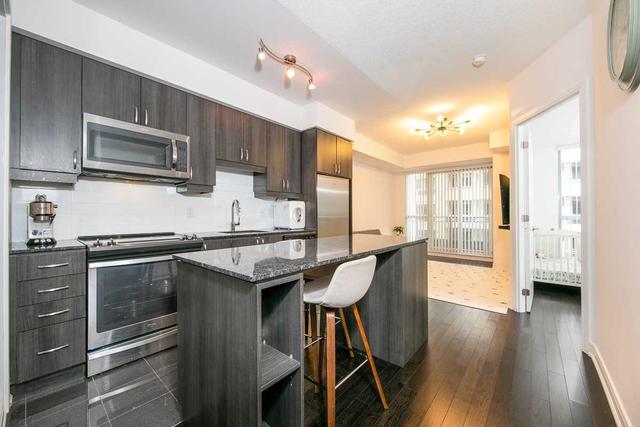 514 - 9191 Yonge St, Condo with 2 bedrooms, 2 bathrooms and 1 parking in Richmond Hill ON | Image 3
