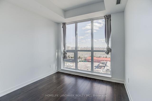 1122 - 31 Tippett Rd, Condo with 2 bedrooms, 2 bathrooms and 0 parking in Toronto ON | Image 13