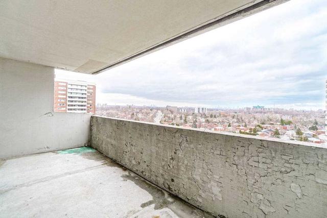 1509 - 260 Scarlett Rd, Condo with 2 bedrooms, 1 bathrooms and 1 parking in Toronto ON | Image 13