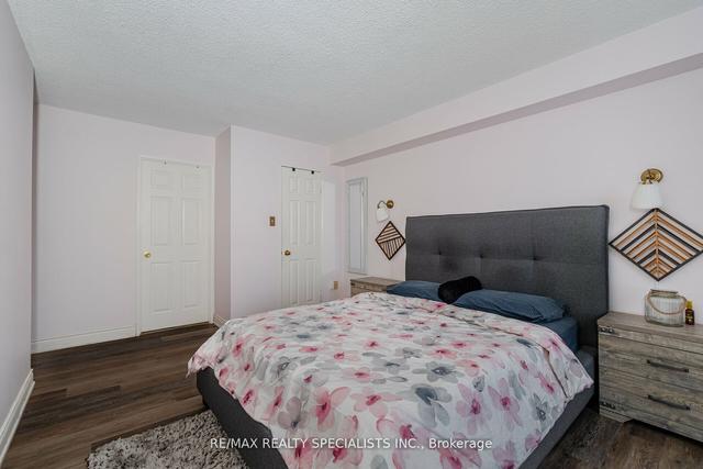 1405 - 5 Lisa St N, Condo with 3 bedrooms, 2 bathrooms and 2 parking in Brampton ON | Image 13