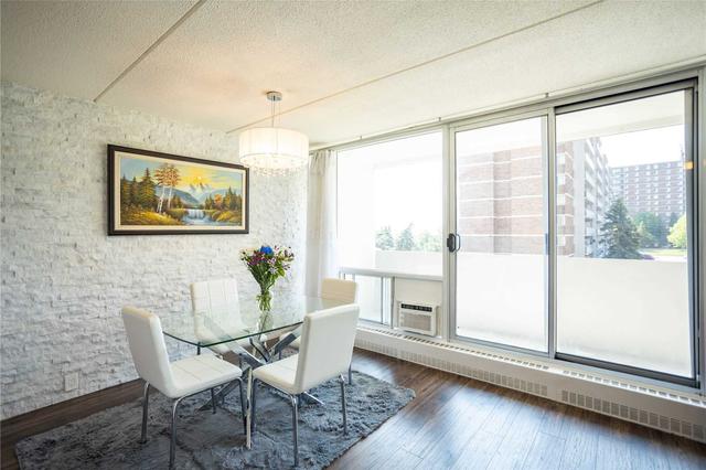 309 - 2 Glamorgan Ave, Condo with 1 bedrooms, 1 bathrooms and 1 parking in Toronto ON | Image 4