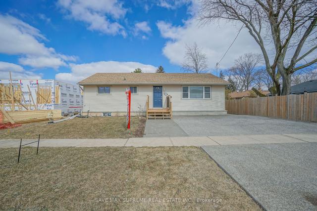7631 Wayne St, House detached with 3 bedrooms, 1 bathrooms and 3 parking in Niagara Falls ON | Image 1