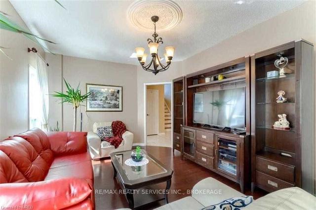 67 Laurelcrest St, House detached with 4 bedrooms, 4 bathrooms and 6 parking in Brampton ON | Image 34