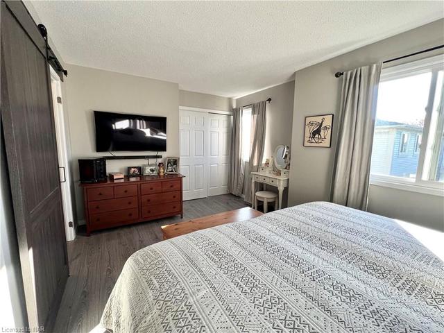 14 - 65 Dorchester Boulevard, House attached with 3 bedrooms, 1 bathrooms and null parking in St. Catharines ON | Image 37