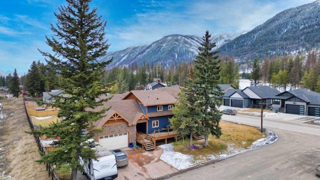 2070 Golden Eagle Drive, House detached with 5 bedrooms, 3 bathrooms and 6 parking in Sparwood BC | Image 23
