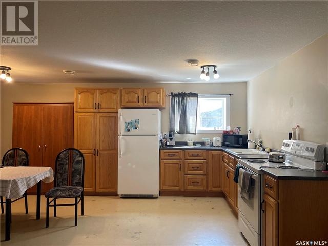140 3rd Street W, House detached with 6 bedrooms, 4 bathrooms and null parking in Pierceland SK | Image 22