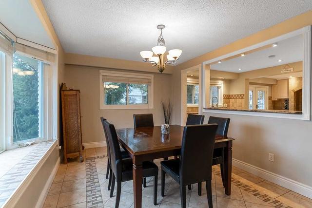 2368 Cavendish Dr, House detached with 4 bedrooms, 3 bathrooms and 4 parking in Burlington ON | Image 2