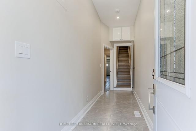 213 Osler St, House attached with 4 bedrooms, 3 bathrooms and 2 parking in Toronto ON | Image 34
