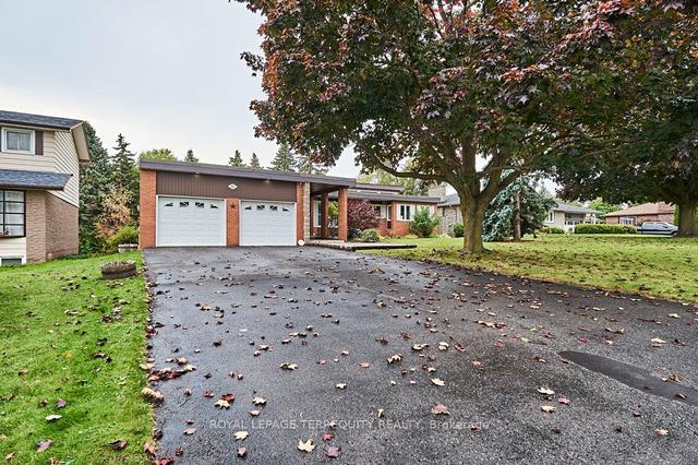 83 Sherwood Rd E, House detached with 4 bedrooms, 4 bathrooms and 8 parking in Ajax ON | Image 1