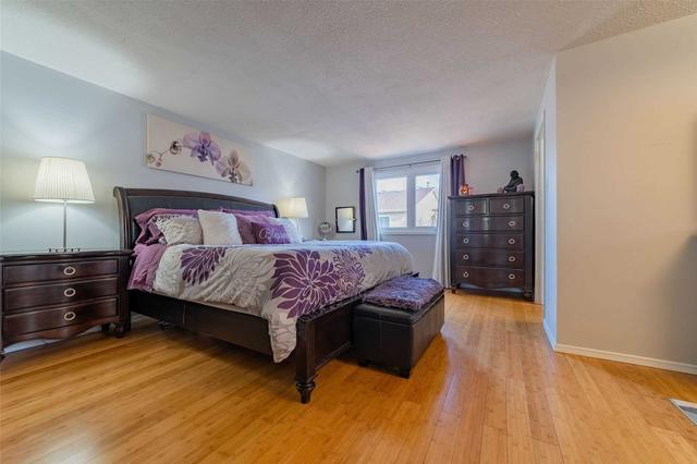 31 Abelard Ave, House detached with 4 bedrooms, 4 bathrooms and 5 parking in Brampton ON | Image 10