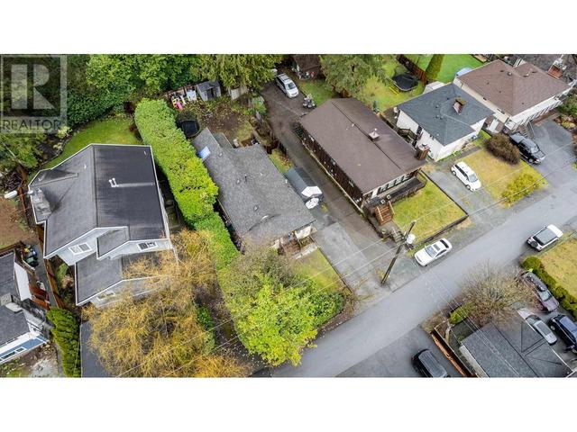 1943 Panorama Drive, House detached with 2 bedrooms, 1 bathrooms and 2 parking in North Vancouver BC | Image 23