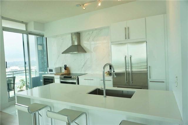 Sph02 - 397 Front St W, Condo with 3 bedrooms, 3 bathrooms and 1 parking in Toronto ON | Image 3