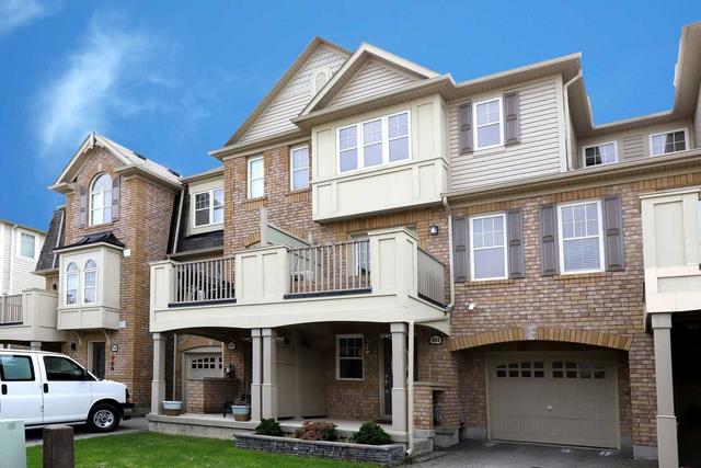 864 Fowles Crt, House attached with 2 bedrooms, 3 bathrooms and 2 parking in Milton ON | Image 1