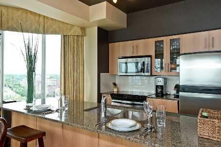 1410 - 15 Windermere Ave, Condo with 2 bedrooms, 2 bathrooms and 1 parking in Toronto ON | Image 1