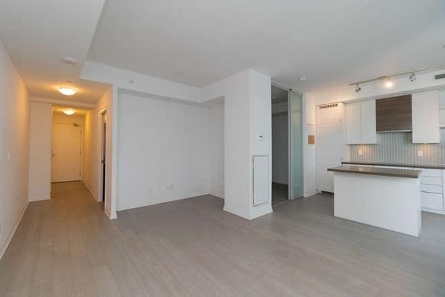 1001 - 59 Annie Craig Dr, Condo with 1 bedrooms, 1 bathrooms and 1 parking in Toronto ON | Image 3