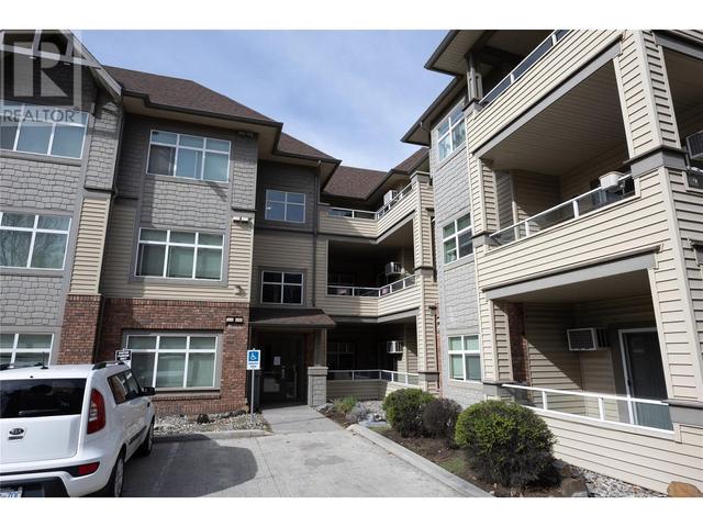 302 - 151 Taylor Road, Condo with 2 bedrooms, 2 bathrooms and 2 parking in Kelowna BC | Image 16