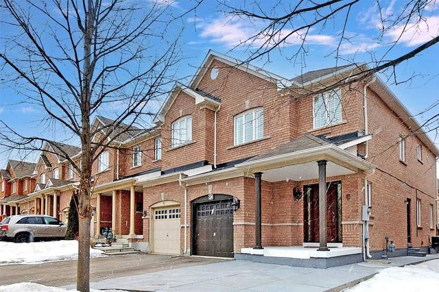 92 Laval St, House attached with 3 bedrooms, 4 bathrooms and 4 parking in Vaughan ON | Image 1