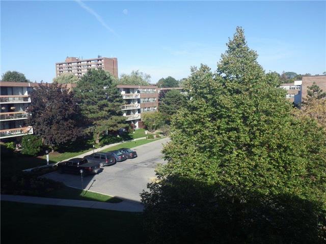 403 - 40 Sunrise Ave, Condo with 2 bedrooms, 1 bathrooms and 1 parking in Toronto ON | Image 12
