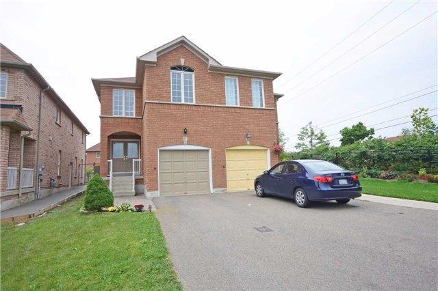 72 Cadillac Cres, House semidetached with 4 bedrooms, 3 bathrooms and 2 parking in Brampton ON | Image 1