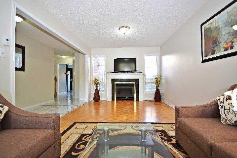 29 Poppy Bloom Ave, House detached with 3 bedrooms, 4 bathrooms and 4 parking in Brampton ON | Image 4