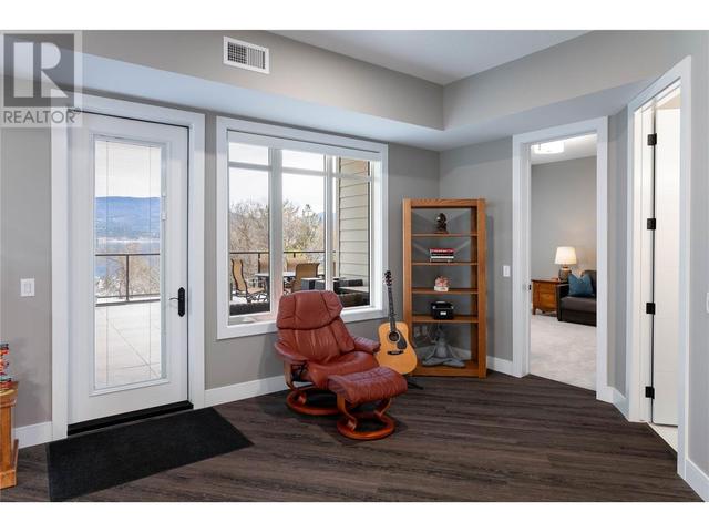 501 - 529 Truswell Road, Condo with 3 bedrooms, 3 bathrooms and 2 parking in Kelowna BC | Image 27